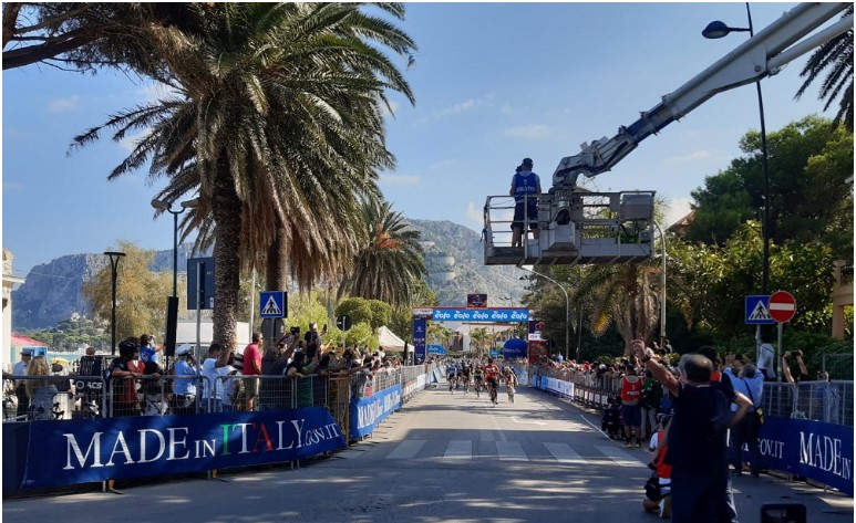 Partenza da Milazzo “Giro ciclistico di Sicilia” 2022