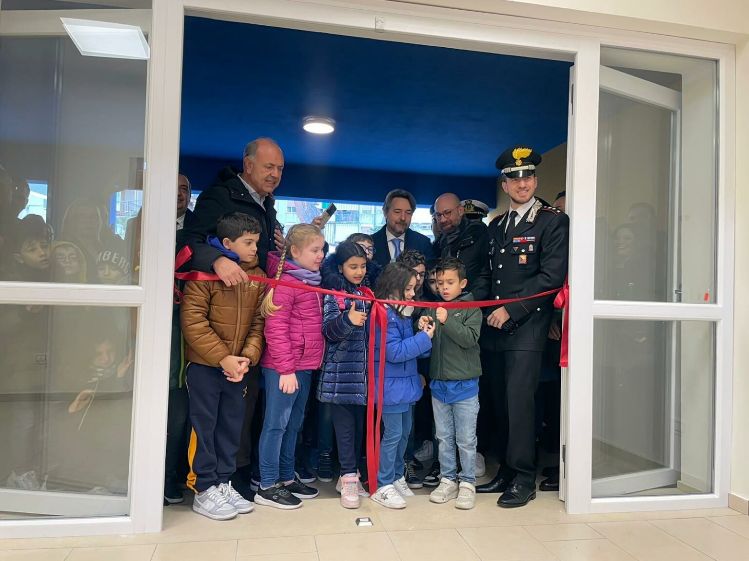 Inaugurata la scuola del Sacro Cuore dopo gli interventi di riqualificazione. “E’ il primo plesso realizzato in Sicilia con i fondi del PNRR”