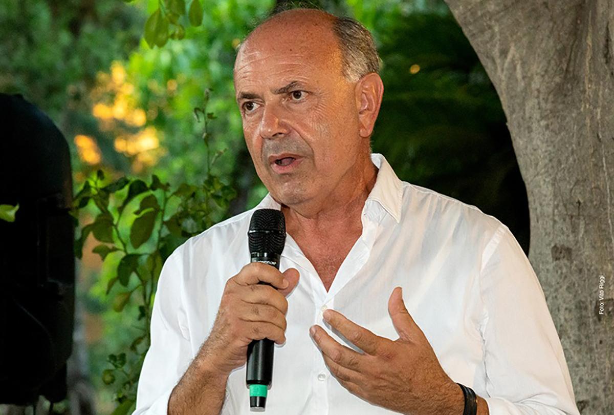 Piano aree demaniali, il sindaco Midili mette nero su bianco in una lettera alle principali  Autorità ed ai consiglieri comunali: “Nessun posto barca sarà eliminato a Vaccarella”